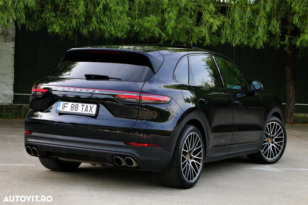 Porsche Cayenne S - 4