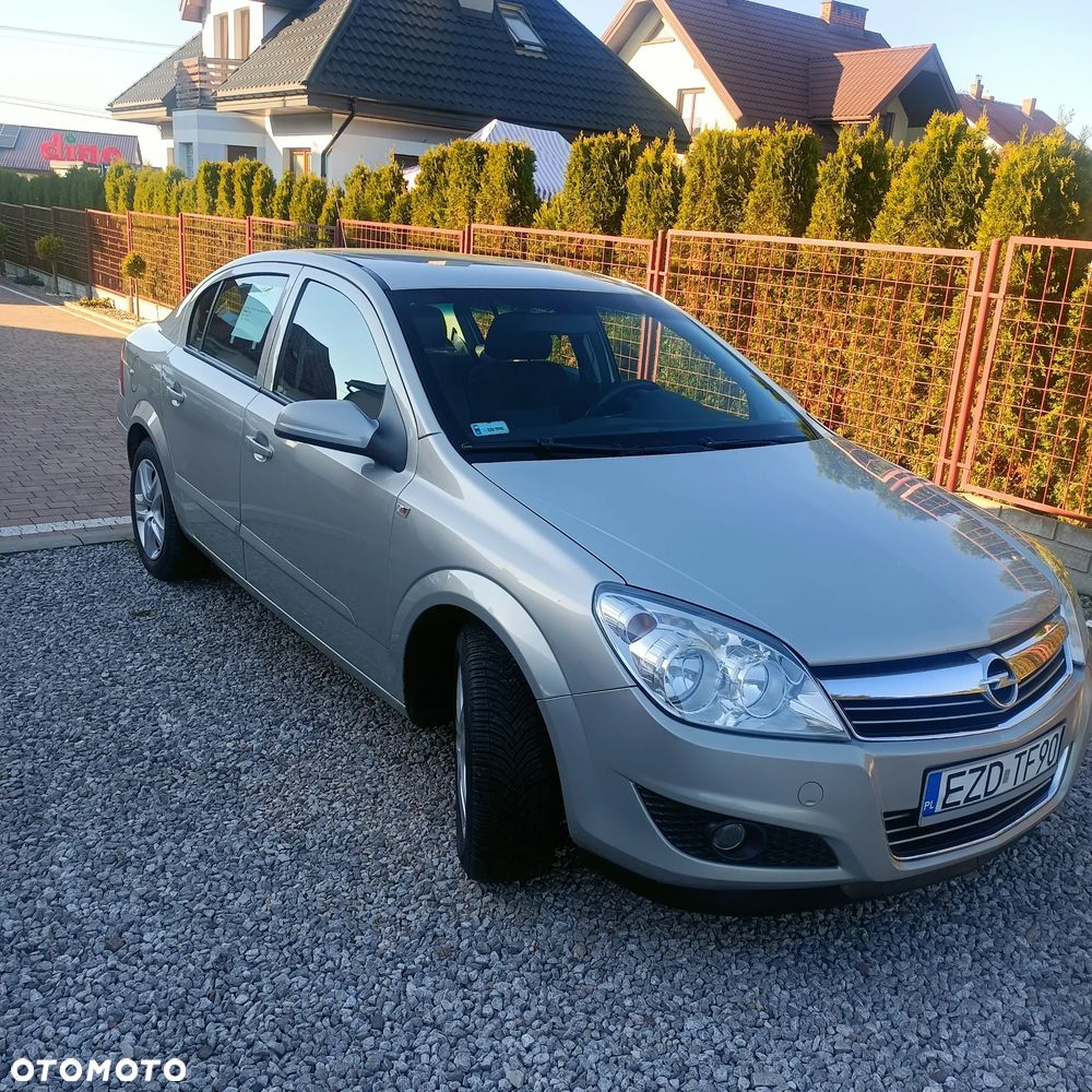Opel Astra 1.7 CDTI Enjoy - 1