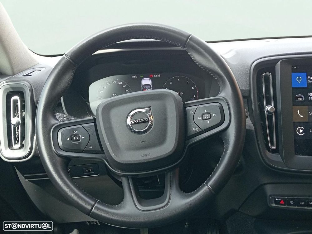 Volvo XC 40 1.5 T2 Momentum Core - 12