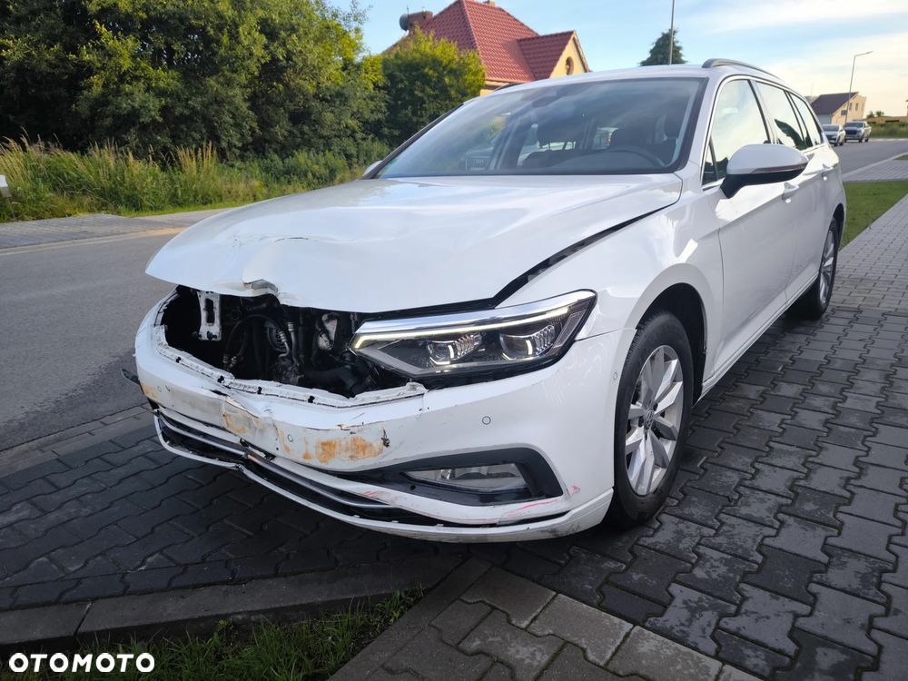 Volkswagen Passat 2.0 TDI SCR DSG Business - 1