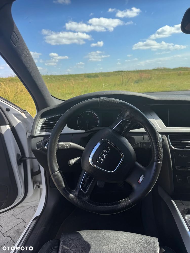 Audi A4 Avant - 10