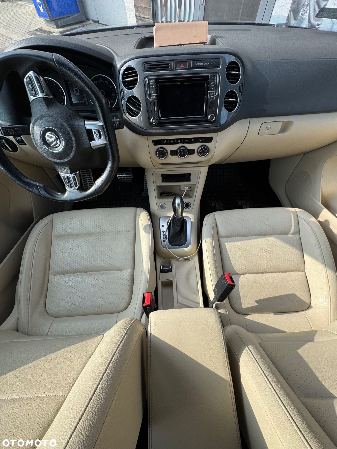 Volkswagen Tiguan - 19