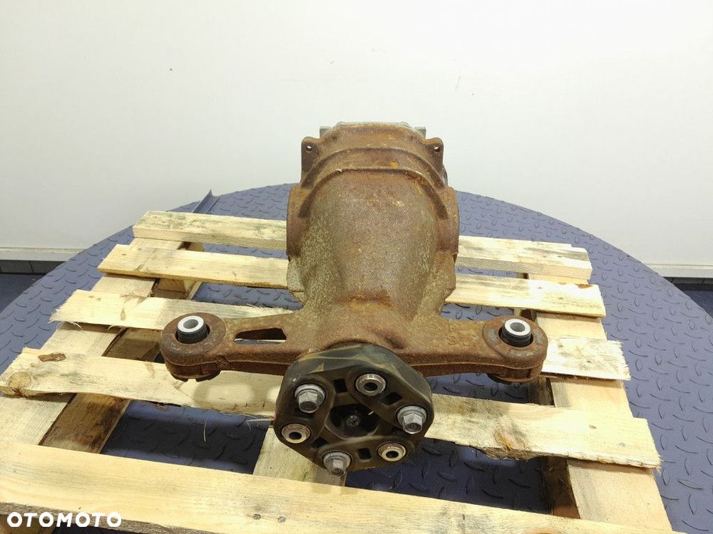 LEXUS IS 300 XE30 LIFT 16-20 2.0T 245 KM MOST TYLNY DYFER - 4