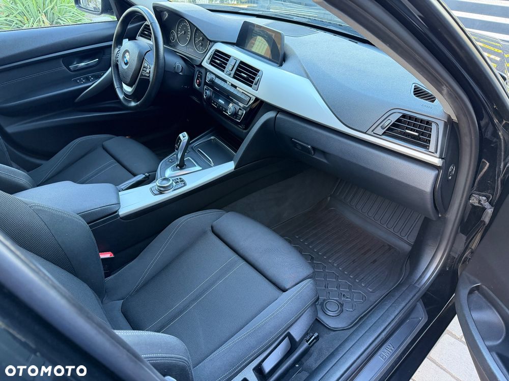 BMW Seria 3 318i GPF Sport Line Shadow - 19