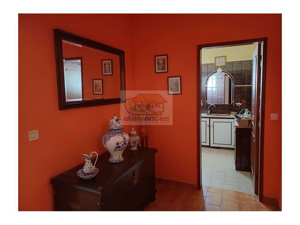 Moradia T3 com quintal em Grândola - Grande imagem: 5/9