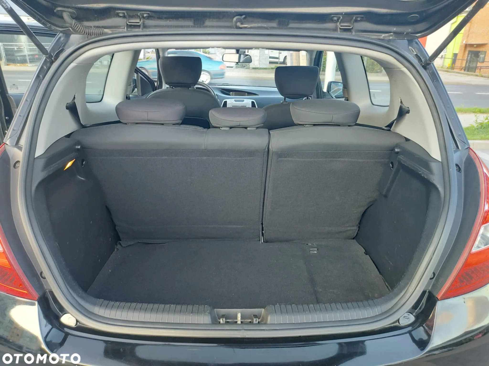 Hyundai i20 - 13