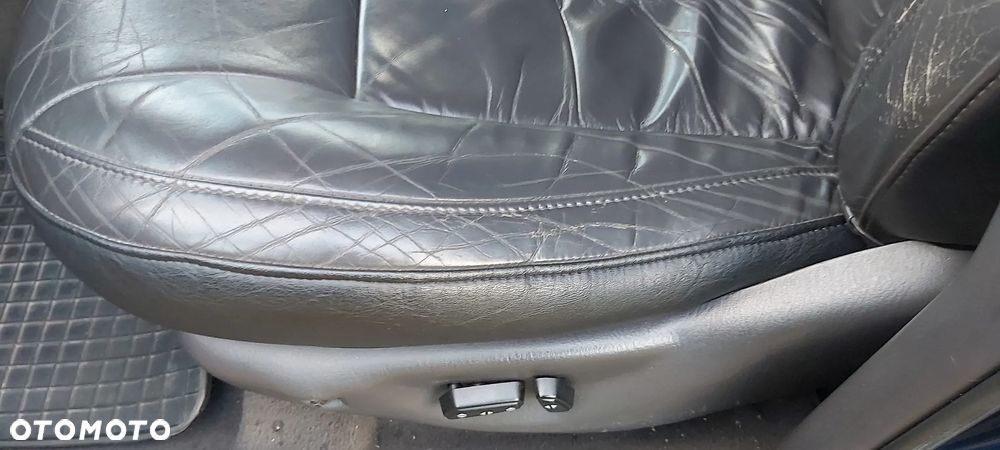 Jeep Grand Cherokee 4.7 Overland - 19