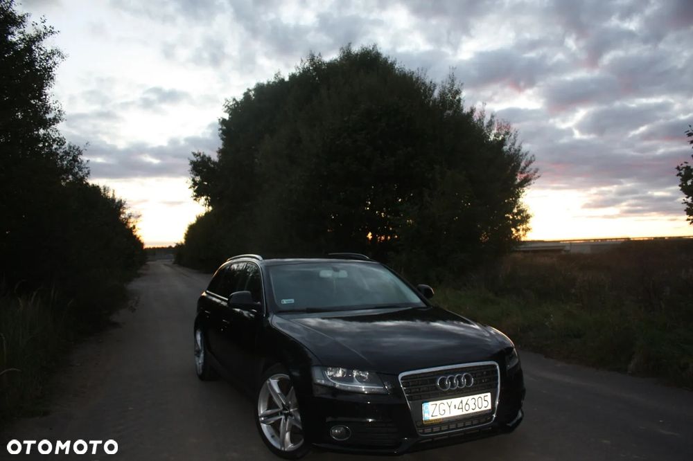 Audi A4 - 1