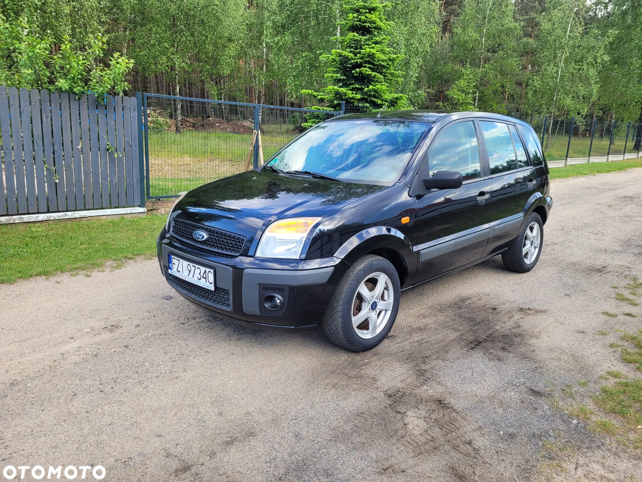 Ford Fusion 1.6 Fun X - 2