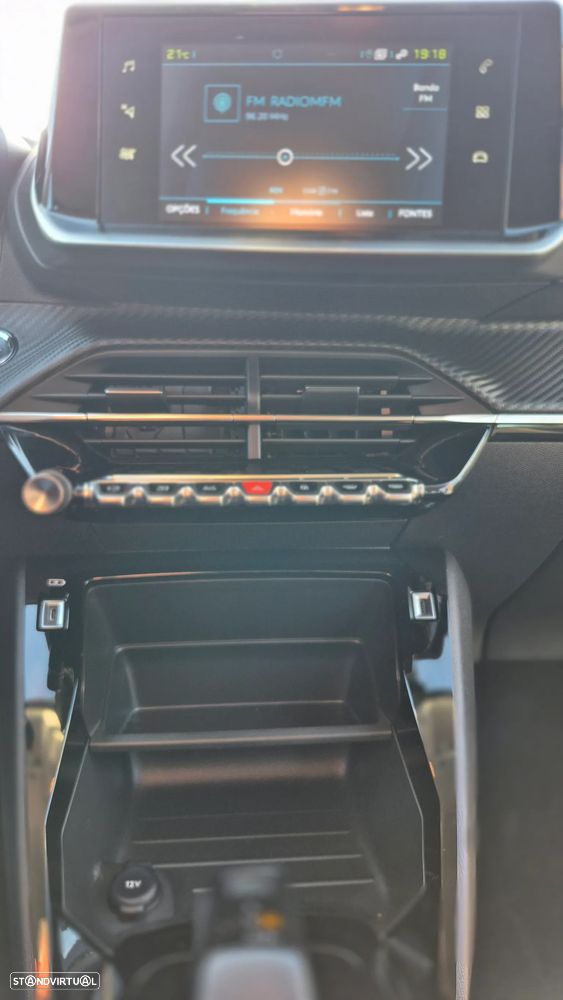 Peugeot e-208 Active - 12