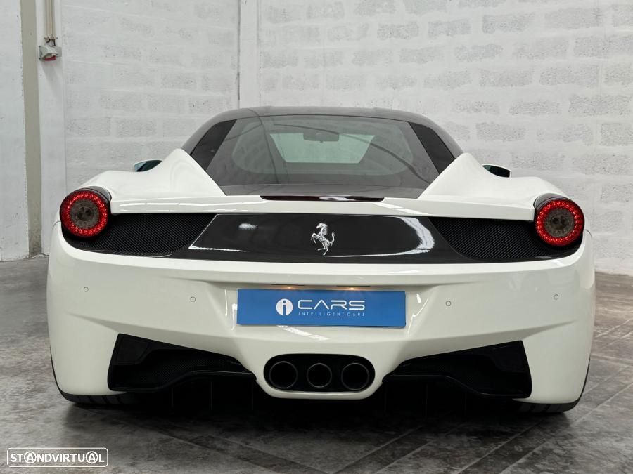 Ferrari 458 Italia - 11