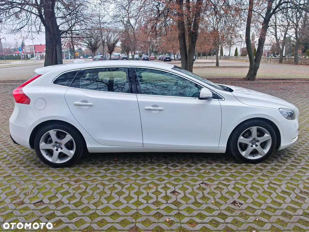 Volvo V40 T2 - 22