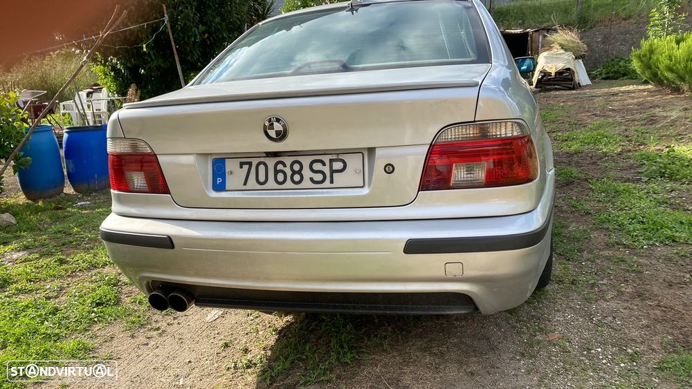 BMW 525 tds B - 12