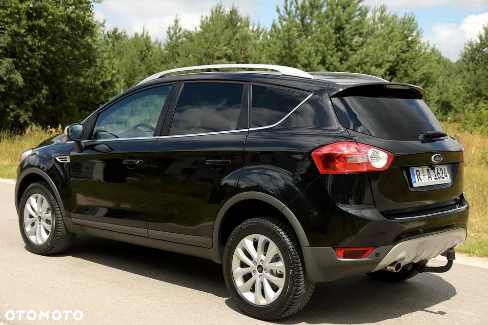 Ford Kuga 2.0 TDCi 2x4 Titanium - 4