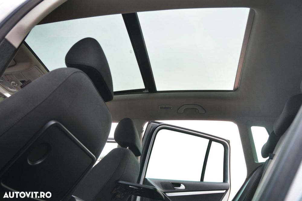 Volkswagen Tiguan 2.0 TDI SCR 4MOTION BlueMotion Technology Sport & Style - 26