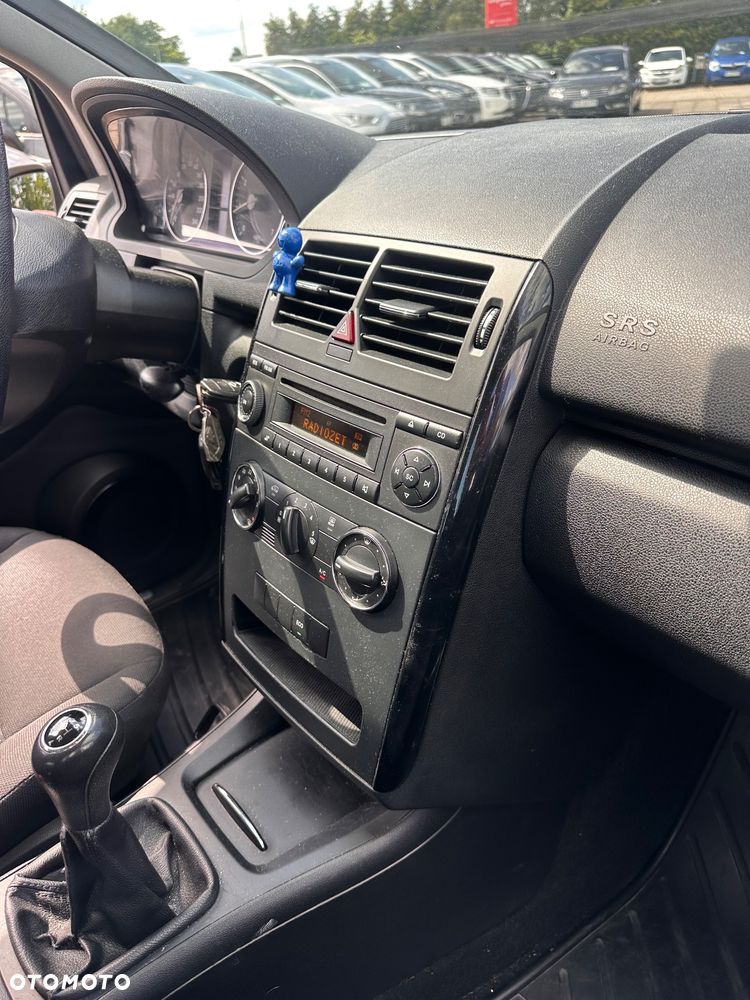 Mercedes-Benz Klasa A 160 BlueEFFICIENCY Elegance - 21