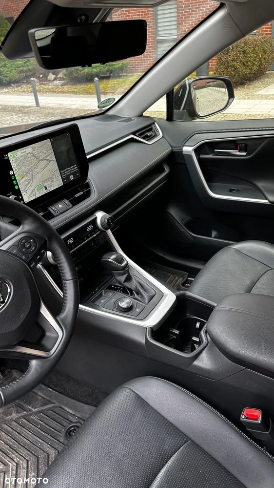 Toyota RAV4 - 8