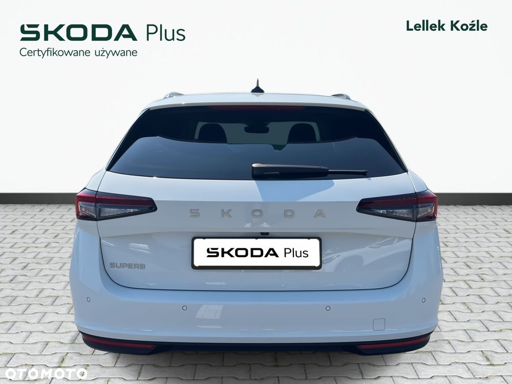 Skoda Superb 2.0 TDI SCR Essence DSG - 7