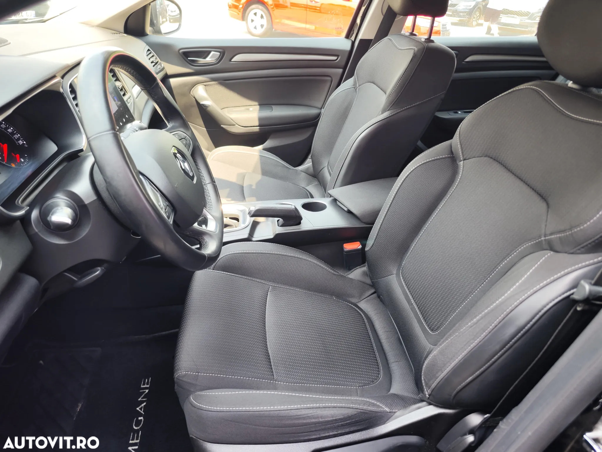 Renault Megane Grandtour BLUE dCi 115 EDC BUSINESS EDITION - 13