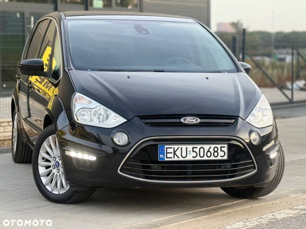 Ford S-Max - 17