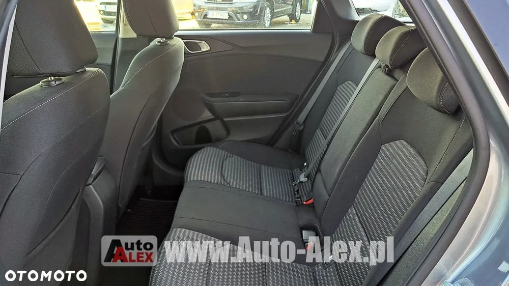 Kia Ceed 1.5 T-GDI M - 29