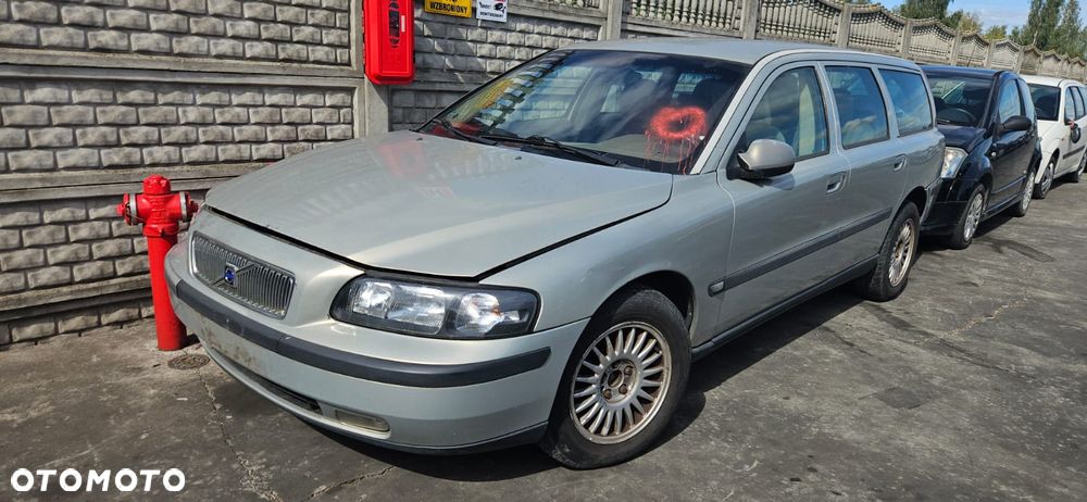 VOLVO V70 II 2.5TDI 99-05 ALUFELGI KOMPLET R15 - 3