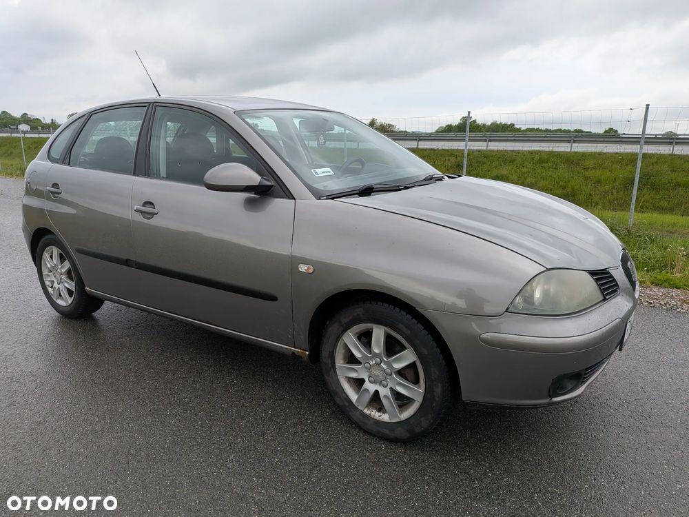 Seat Ibiza 1.4 16V Reference - 8