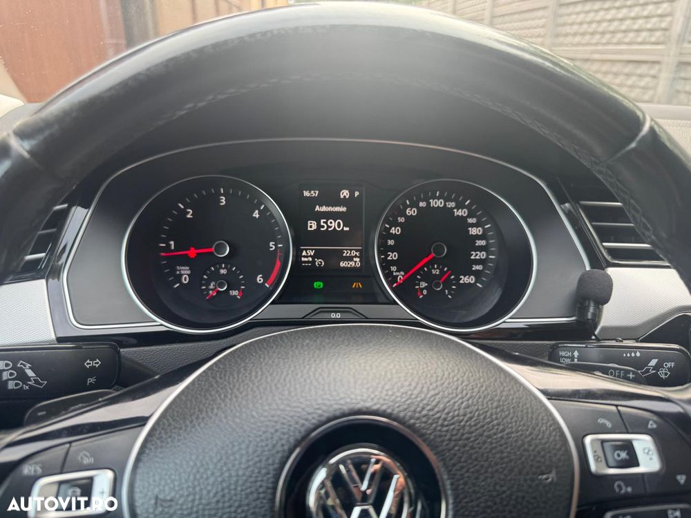 VOLKSWAGEN Passat 2016 — imagine 9