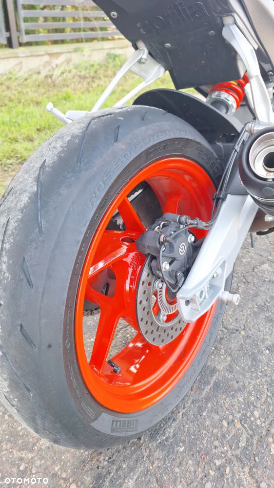 Aprilia Tuono - 21