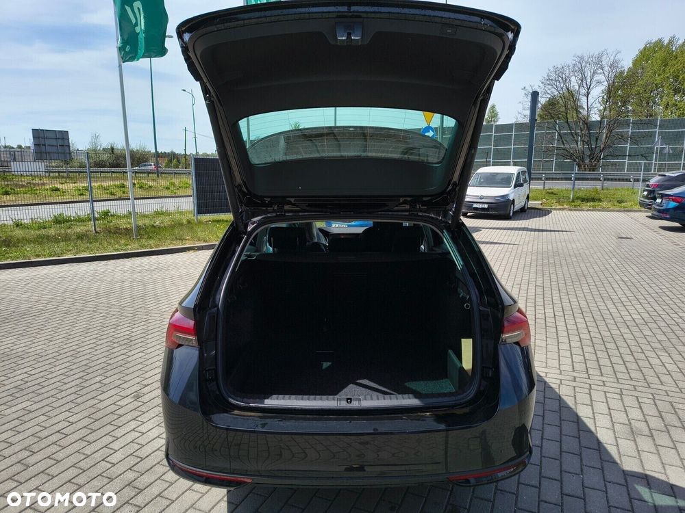 Skoda Octavia 1.5 TSI mHEV Selection DSG - 11