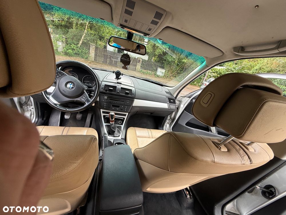 BMW X3 2.0d - 10