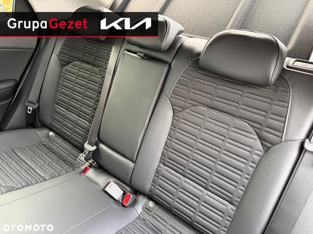 Kia XCeed - 16