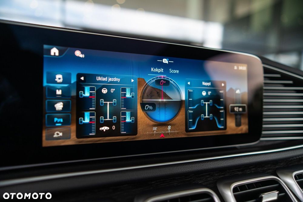 Mercedes-Benz GLE - 22