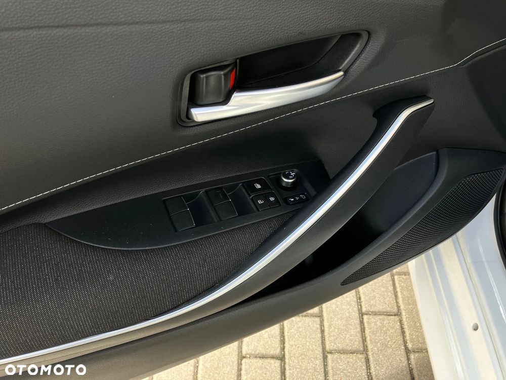 Toyota Corolla 1.8 Hybrid Comfort - 33