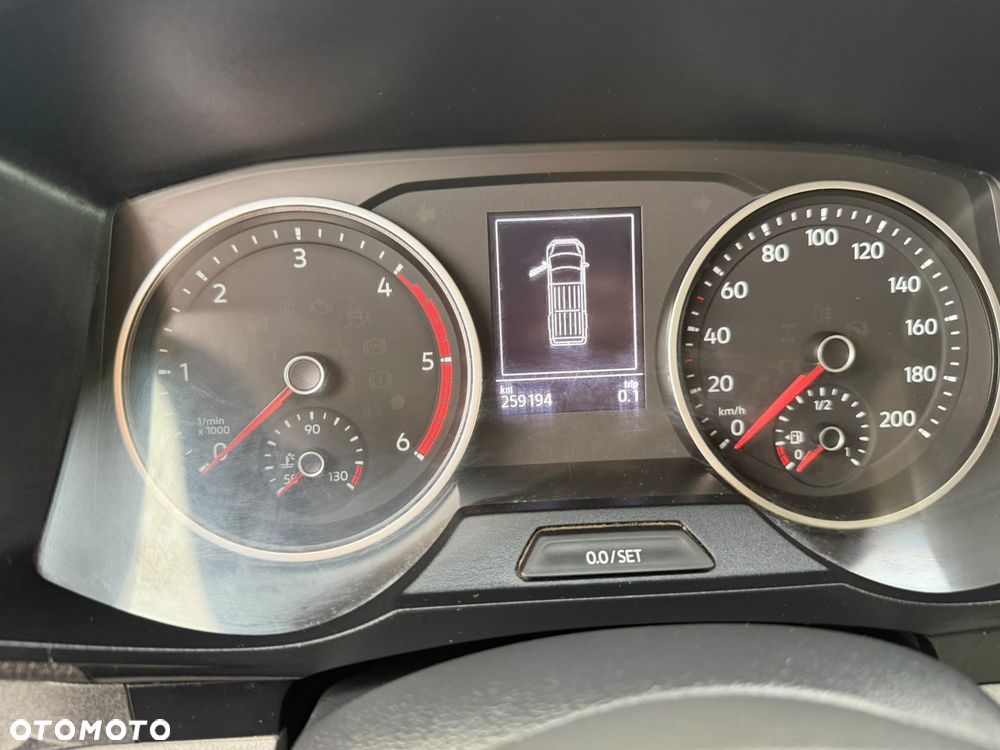 Volkswagen CRAFTER - 30