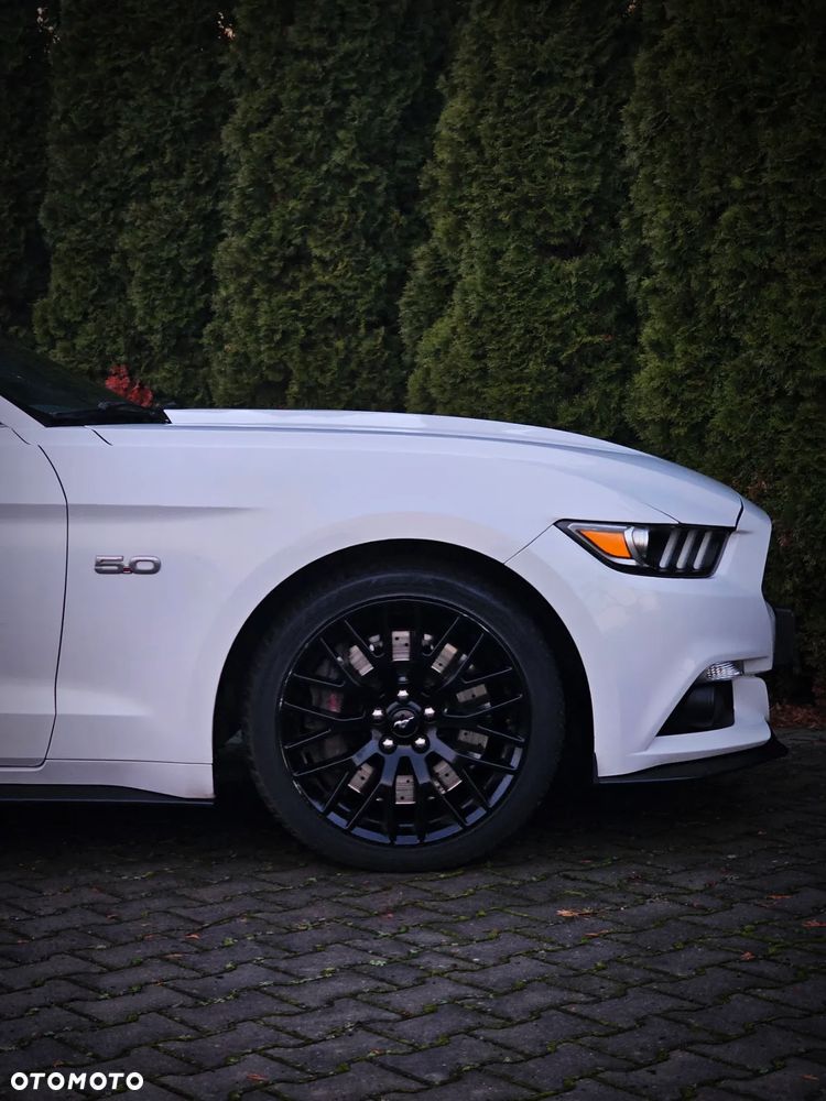 Ford Mustang 5.0 V8 GT - 14