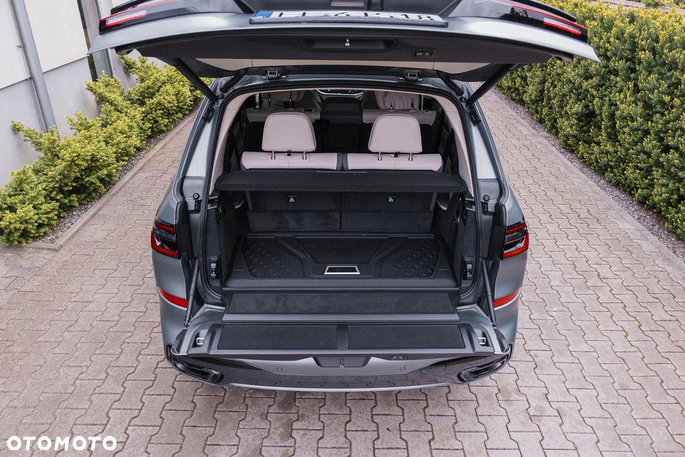 BMW X7 - 31