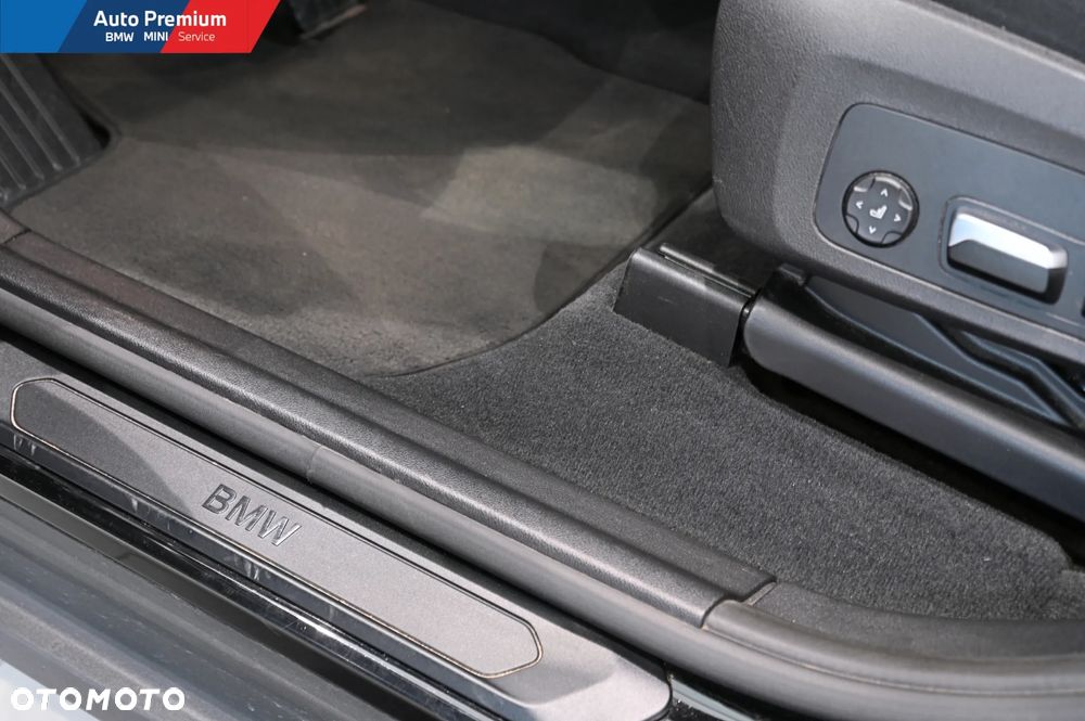 BMW X3 xDrive20d mHEV - 12