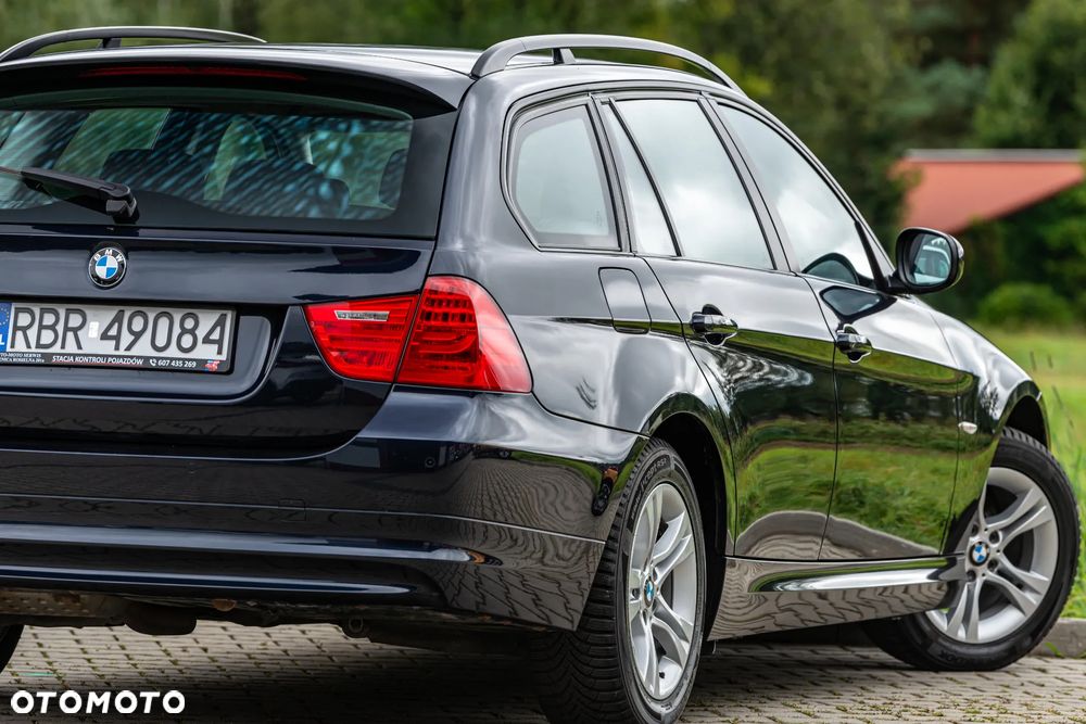 BMW Seria 3 318i - 18