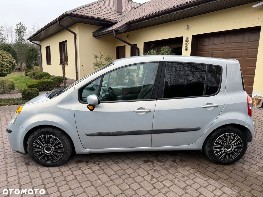 Renault Modus 1.6 16V ESP Dynamique - 8