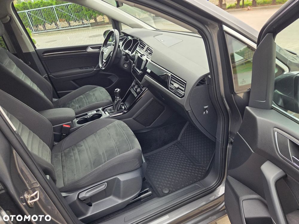 Volkswagen Touran 1.4 TSI (BlueMotion Technology) Highline - 14