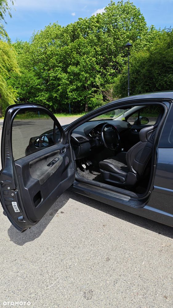 Peugeot 207 175 RC - 10