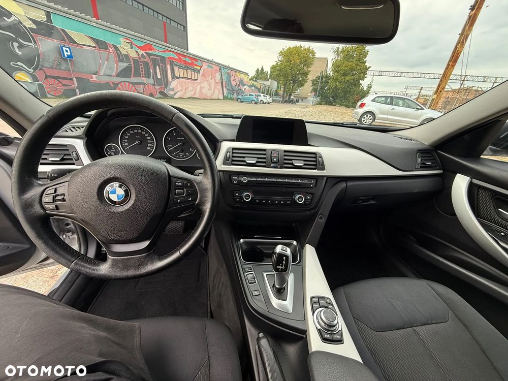 BMW Seria 3 - 12