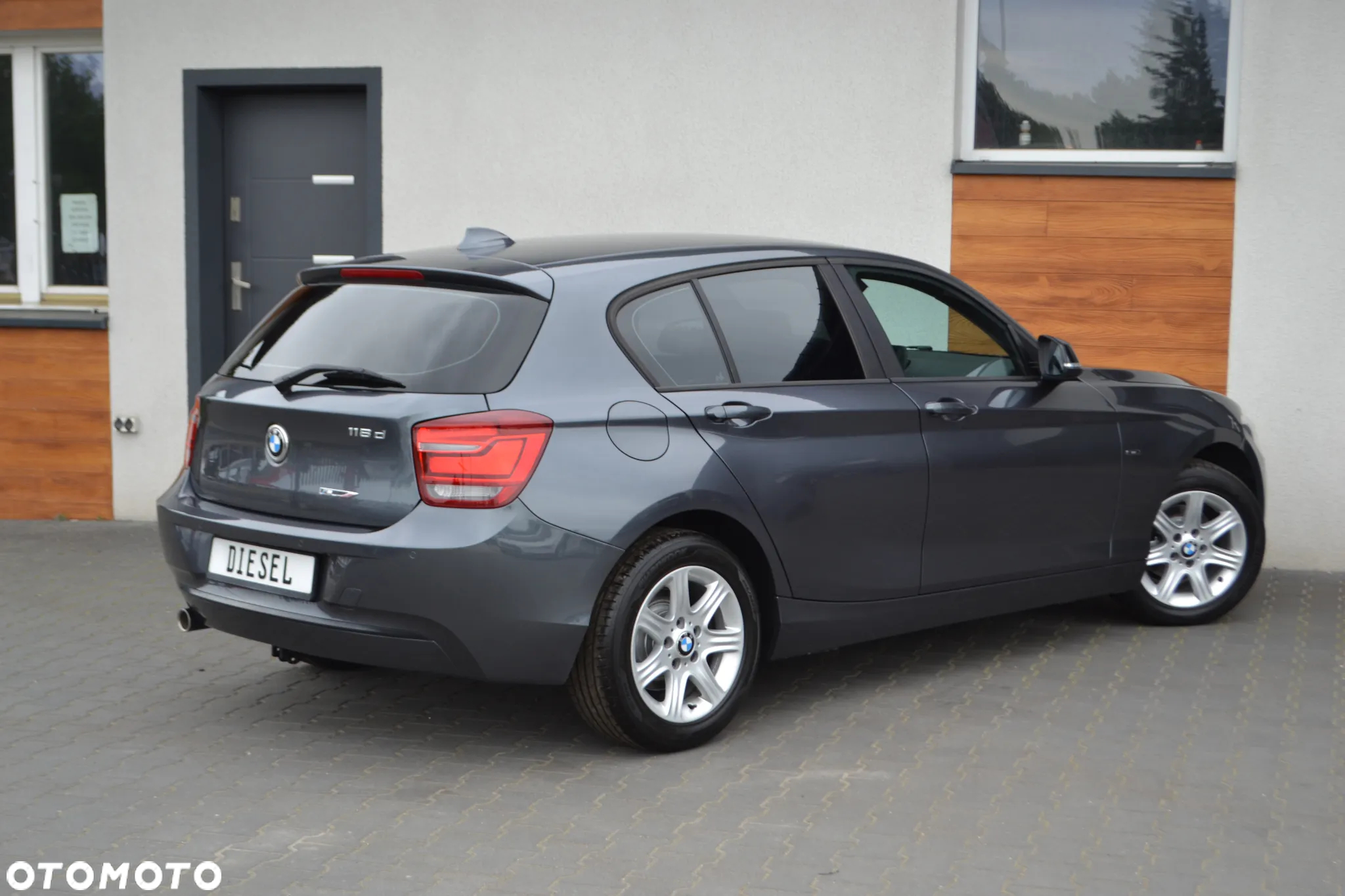 BMW Seria 1 - 9