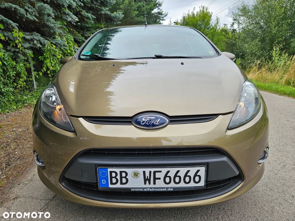 Ford Fiesta 1.4 Champions Edition - 12