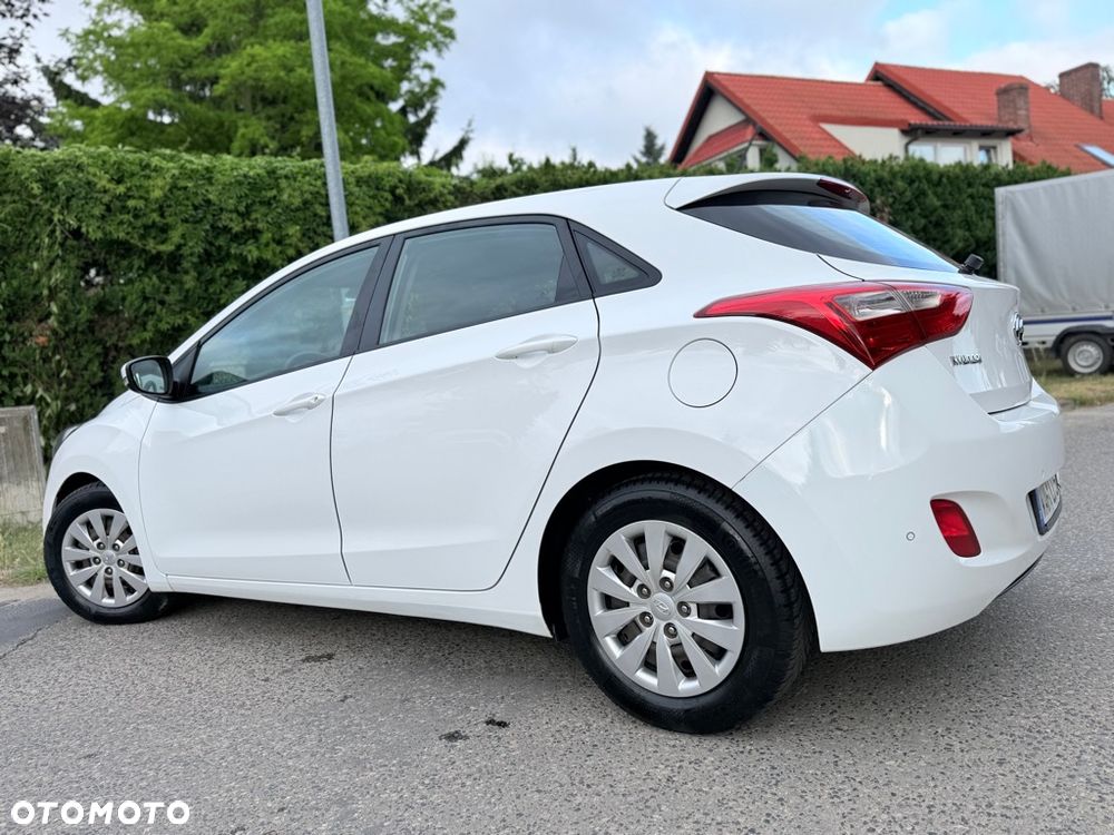 Hyundai i30 1.6 CRDi BlueDrive Premium - 5