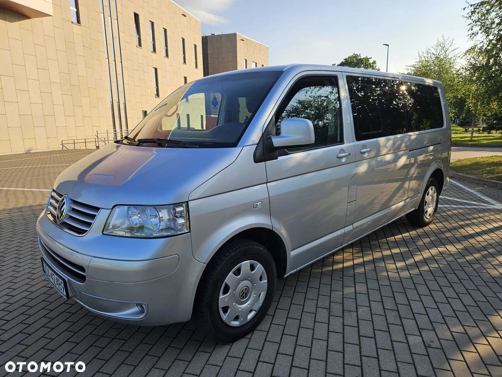 Volkswagen Caravelle - 8