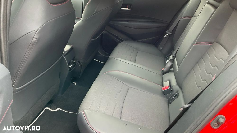 Toyota Corolla 1.8 Hybrid Touring Sports - 11