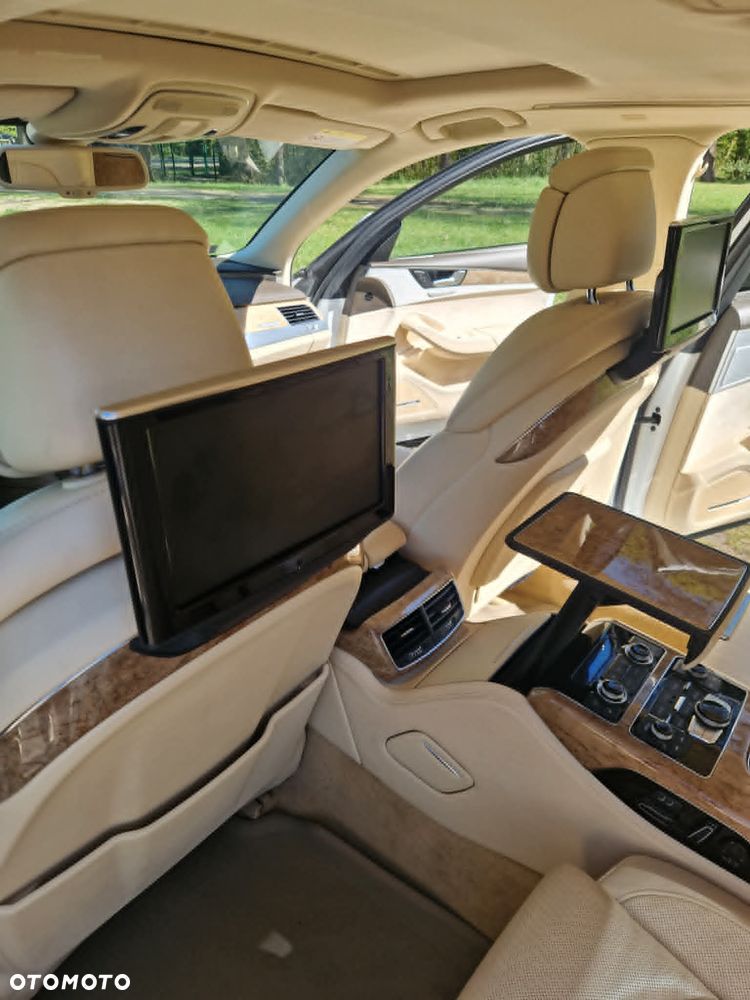 Audi A8 4.2 FSI L Quattro - 37