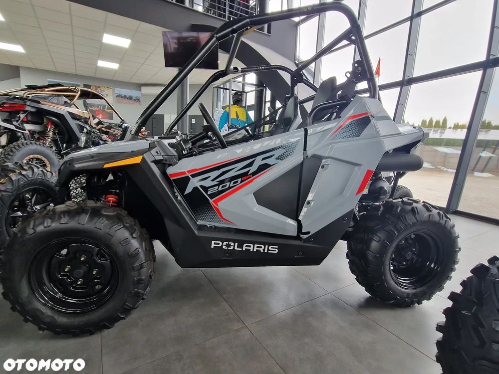 Polaris RZR - 8